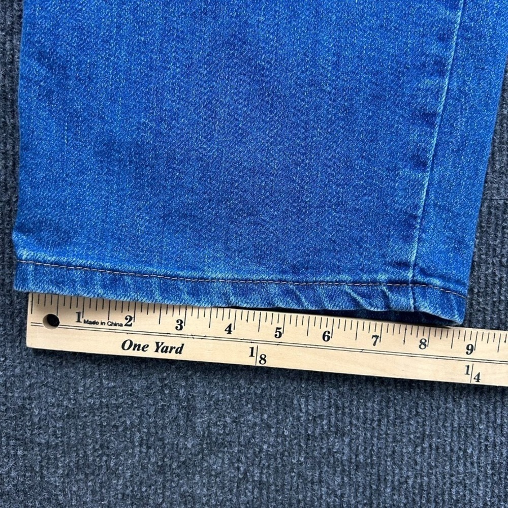 Wrangler Rugged Wear Jeans Mens 44x32 Blue Medium Wash Straight Denim Cowboy - Picture 6 of 11